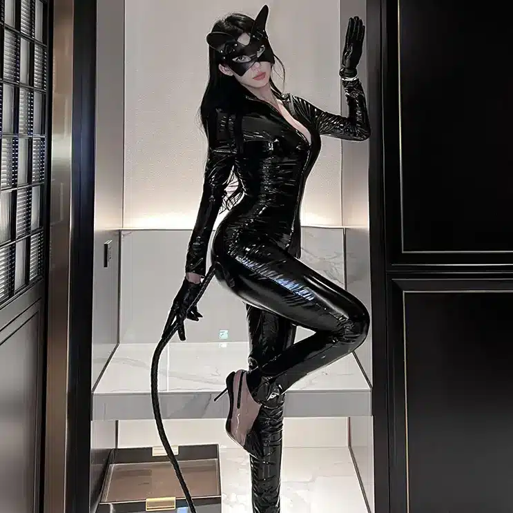Black sexy cat costumes for Halloween with gloves