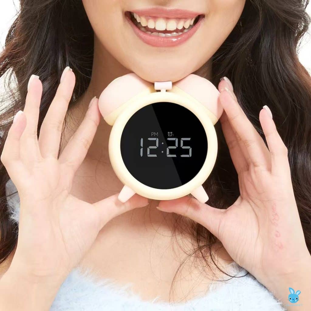 Girl loves her new sex toy