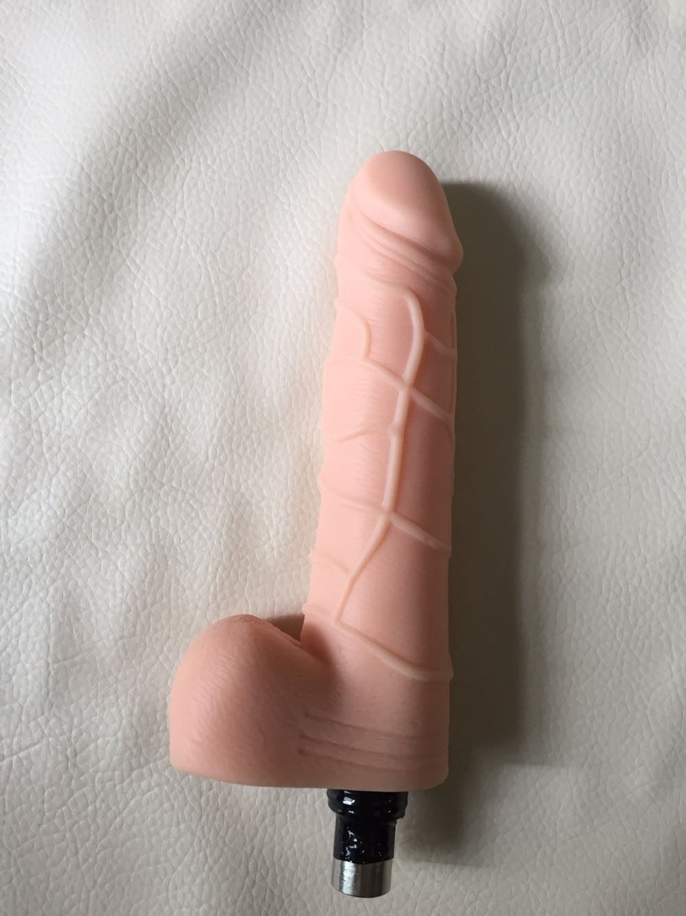 Thrusting machine realistic Dildo attachment