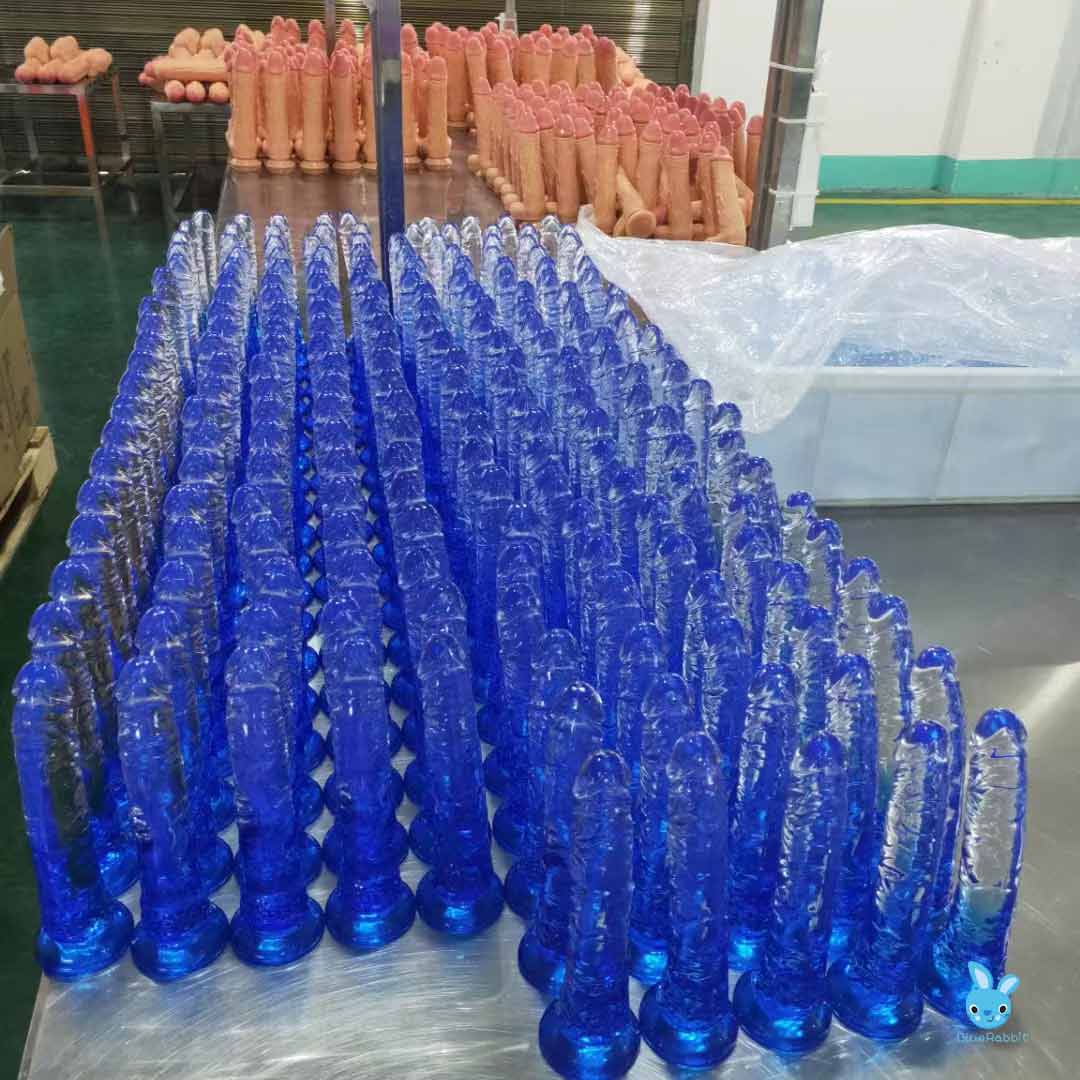 TPE/Plastic dildos