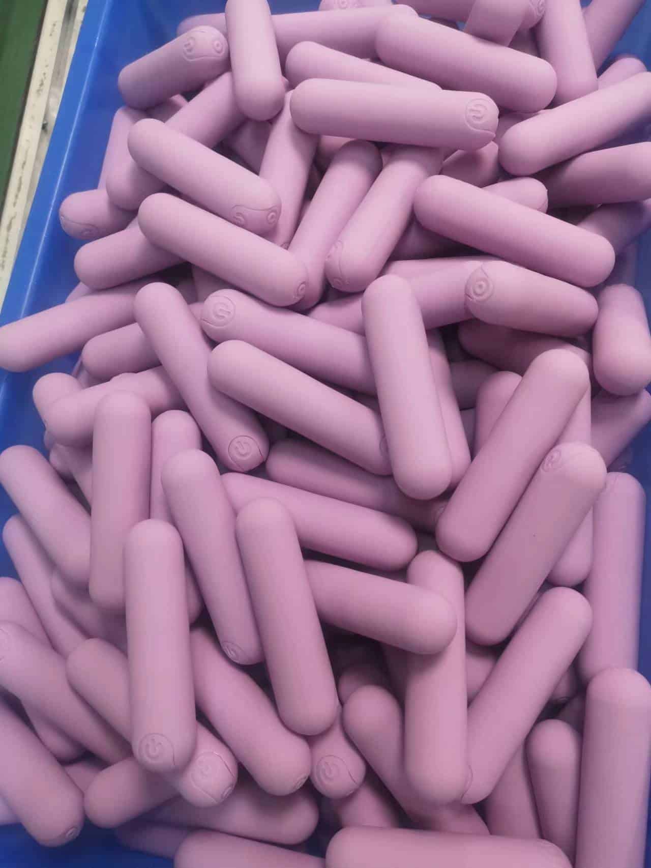Rechargeable bullet vibrator