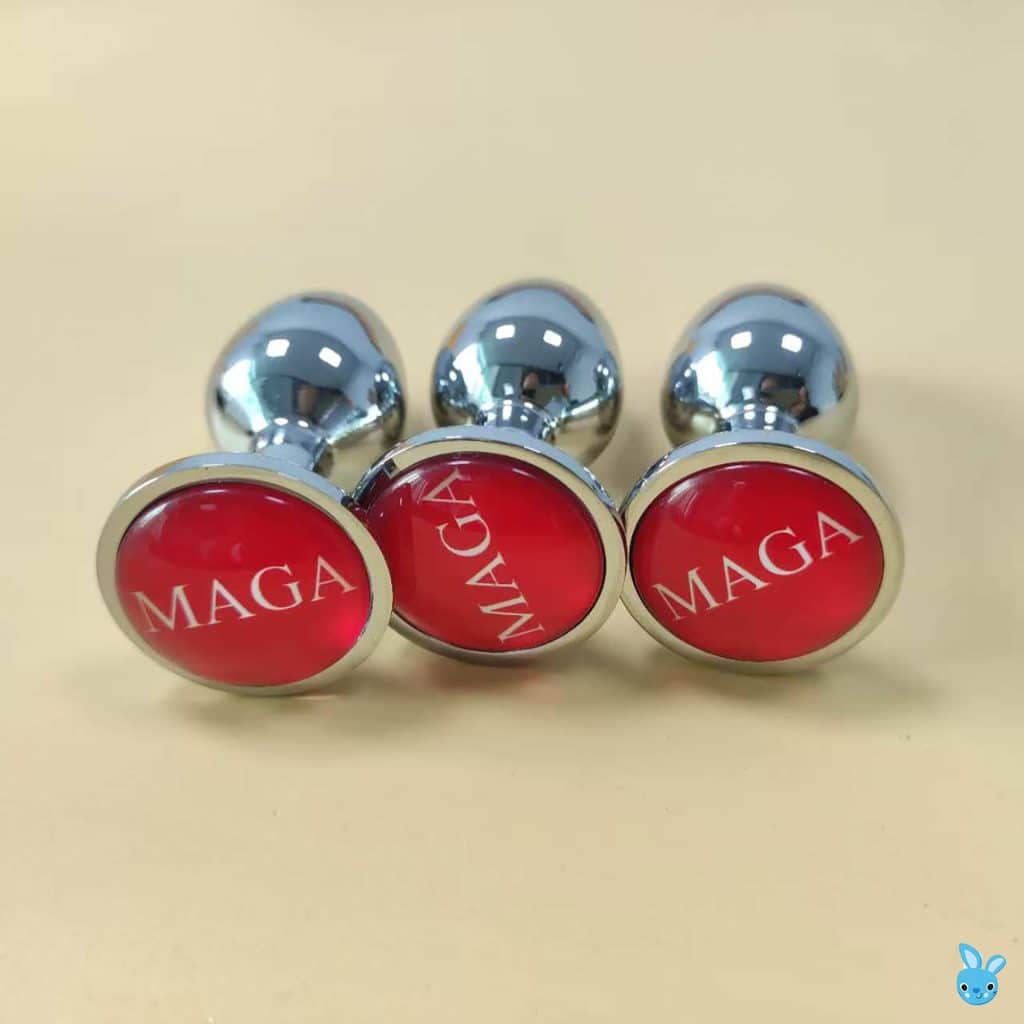 custom words at the button of the plugs