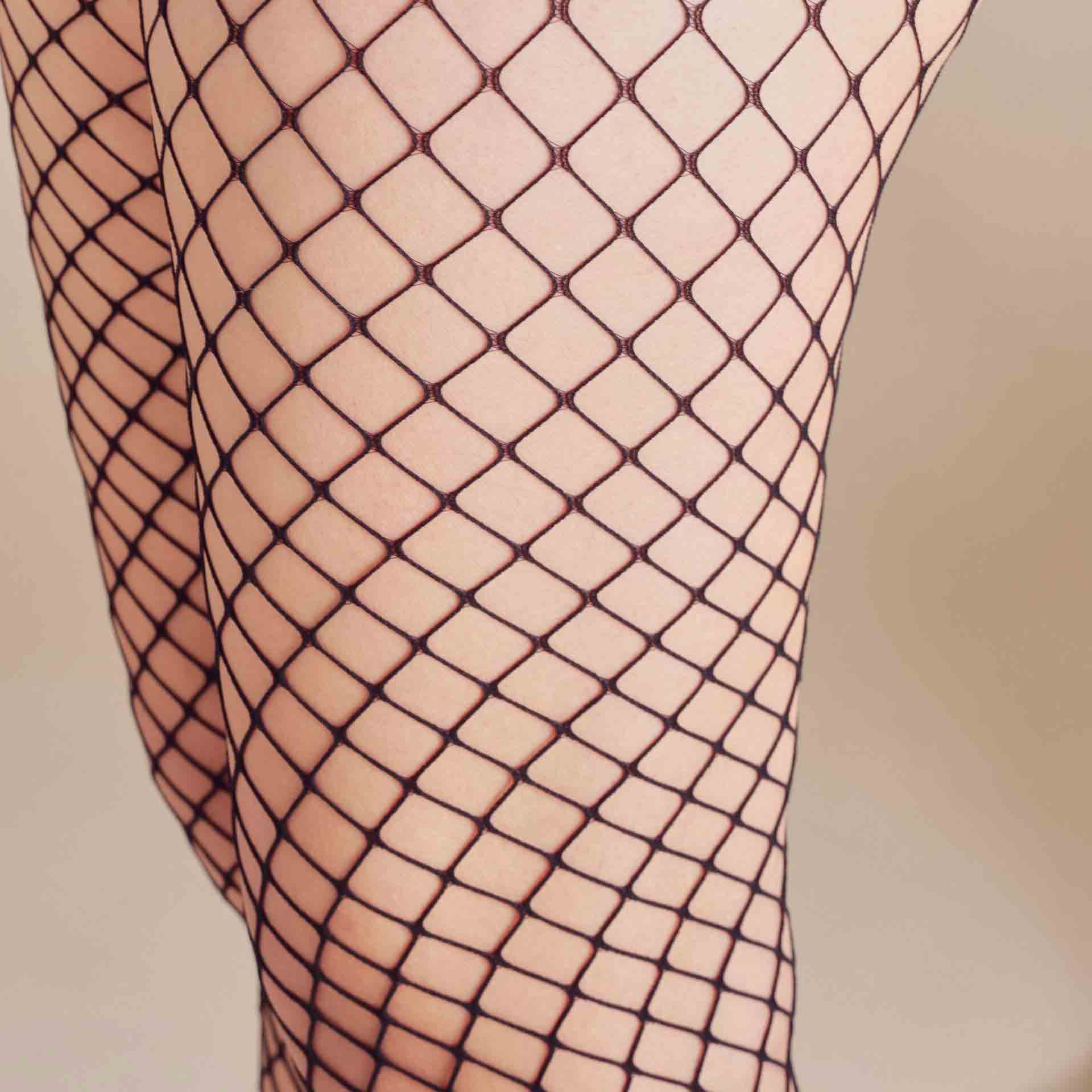 Plus Size Black Minimalist Fishnet Stocking FT-2128