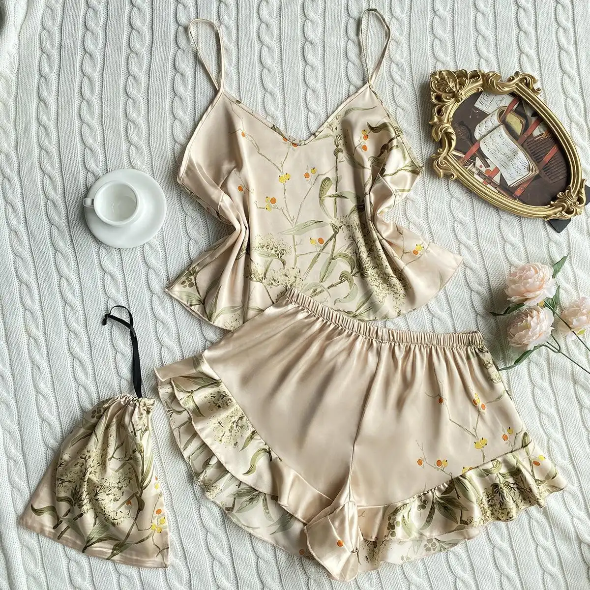 Satin champagne-colored floral-pattern sexy pajama set