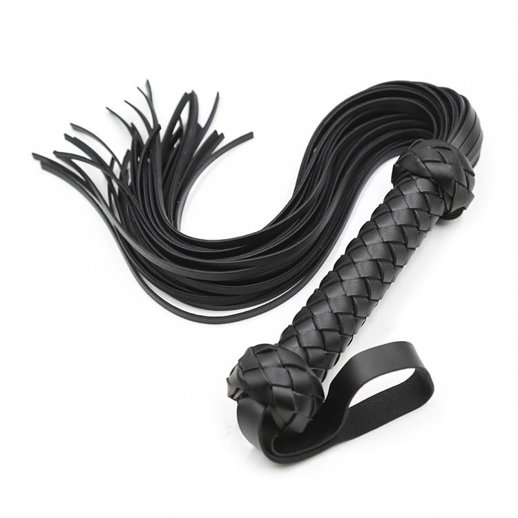 Knitted handle heavy flogger