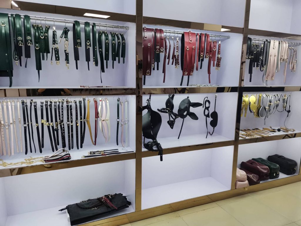 BDSM samples room